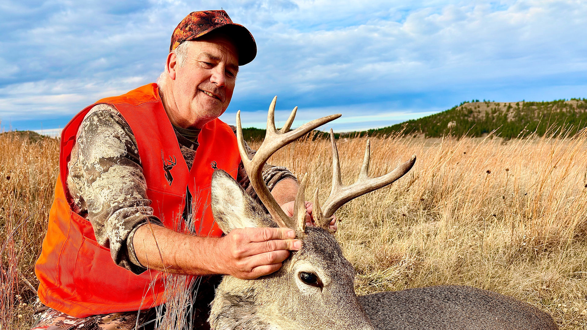 Kevin with his Wyoming whitetail